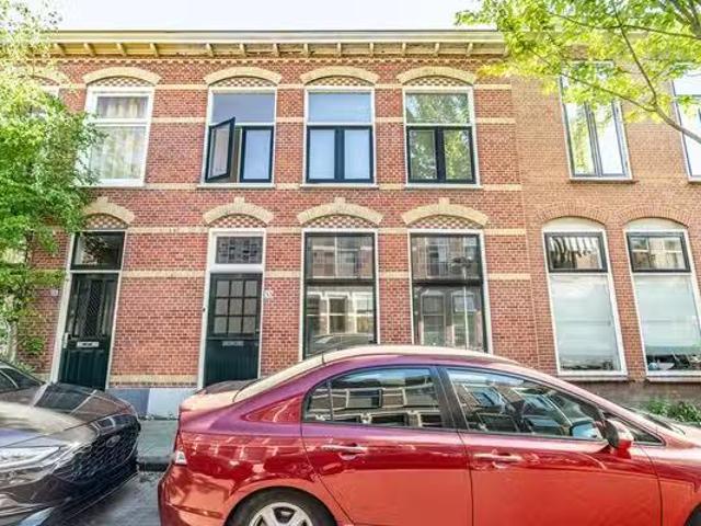 Appartement te koop Van Baerlestraat 8 in Leiden voor € 475.000