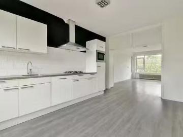 Appartement te koop Van Boshuizenstraat in Amsterdam voor € 47.
