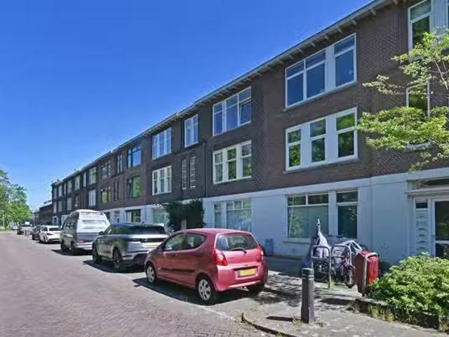 Appartement te koop Van der Duynstraat 30 in Den Haag voor € 3.