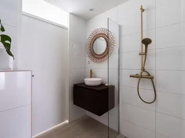 Appartement te koop Van der Poelstraat 15 A in Rotterdam voor.