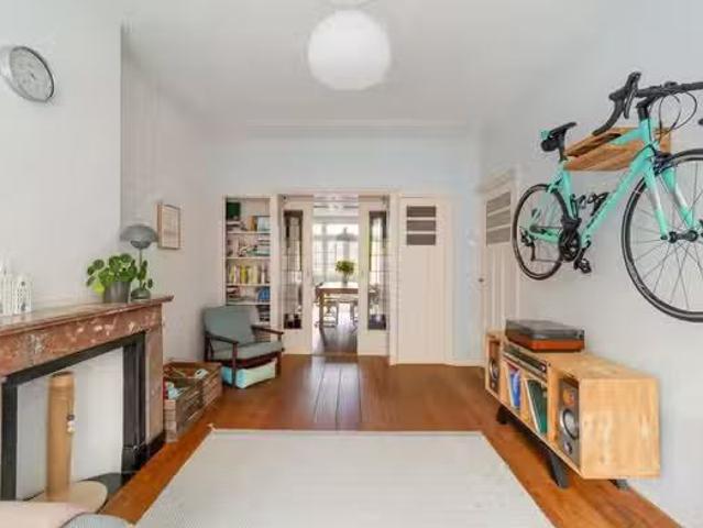 Appartement te koop Van der Wyckstraat 8 in Den Haag voor € 40.