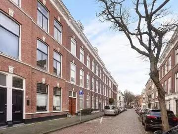 Appartement te koop Van Galenstraat 60 A in Den Haag voor € 55.