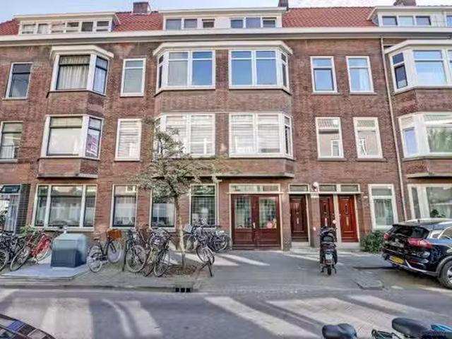 Appartement te koop Van Houtenstraat 22 D in Rotterdam voor €.