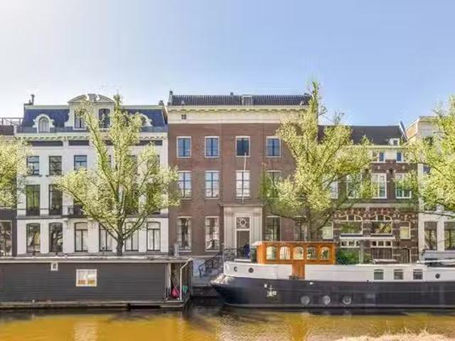 Appartement te koop Van Leijenberghlaan in Amsterdam voor € 1.