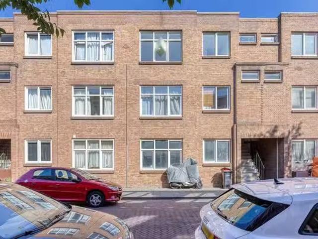 Appartement te koop Van Musschenbroekstraat 138 in Den Haag vo.