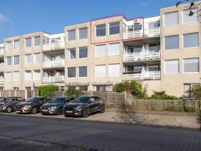 Appartement te koop Walvisplein in Almere voor € 275.000