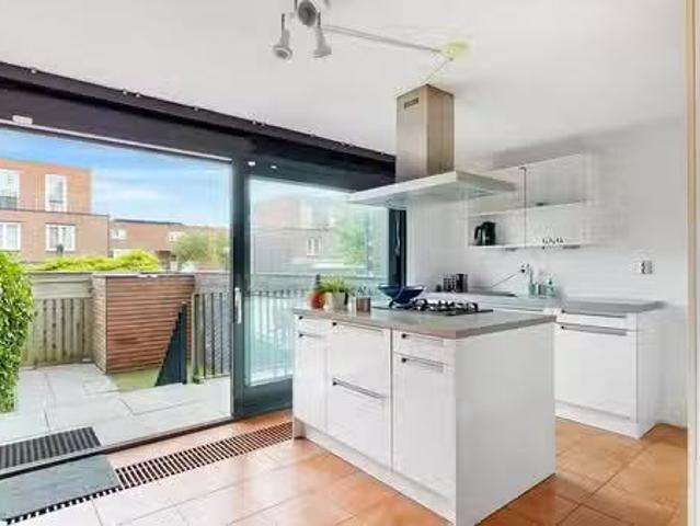 Appartement te koop Wolbrantskerkweg 113 in Amsterdam voor € 6.
