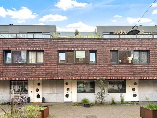 Appartement te koop Zwanebloemlaan 214 in Amsterdam voor € 950.