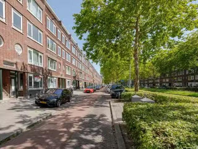 Appartement te koop Zwartewaalstraat 115 in Rotterdam voor € 2.