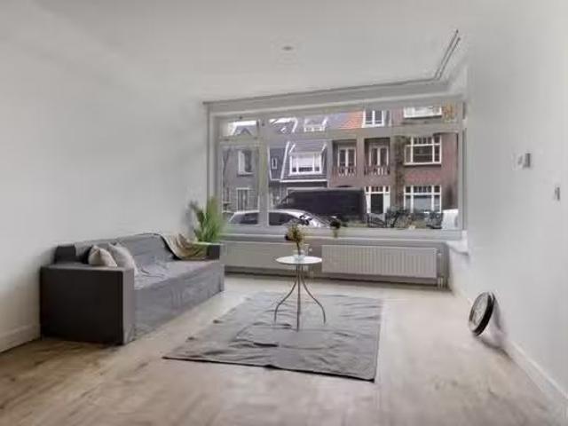 Appartement te koop Zamenhofstraat 116 in Den Haag voor € 450.