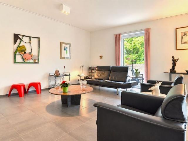 Appartement te KORTRIJK 8500