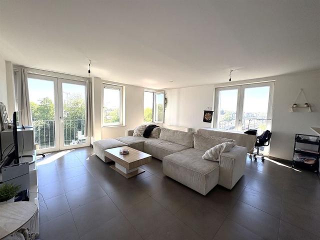 Appartement te KORTRIJK 8500