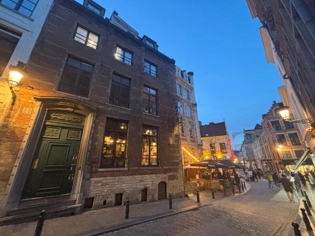APPARTEMENT TEGENOVER MANNEKEN PIS