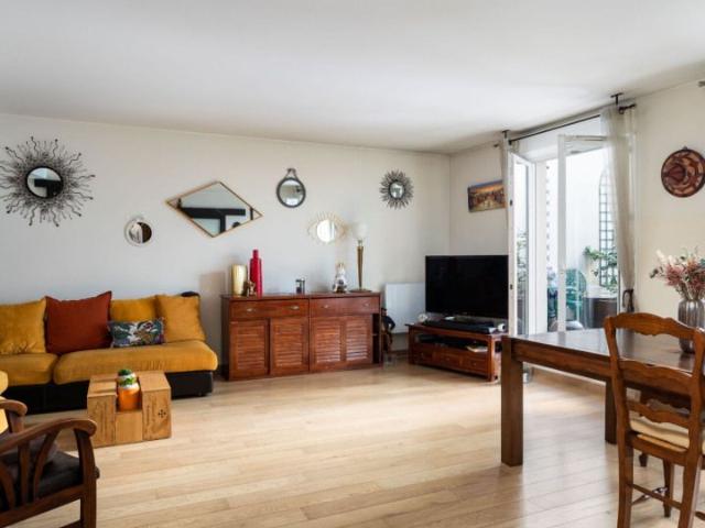 Appartement • Télégraphe Pelleport Saint Fargeau