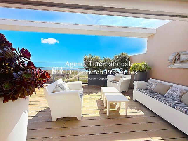 Appartement Terrasse «PENTHOUSE» Vue panoramique en Front de. 111m² Sainte Marie la Mer