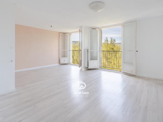 APPARTEMENT TERRASSES LES CAUSSETTES 13400 AUBAGNE