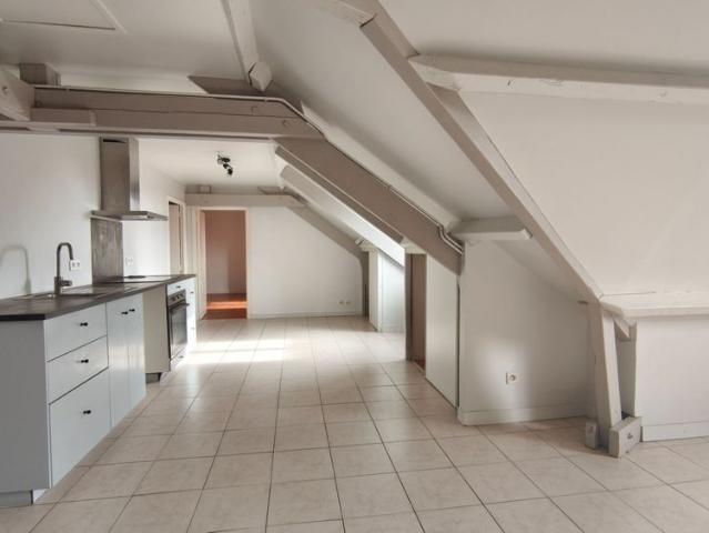 Appartement ThouarÃ© Sur Loire 3 piÃ¨ce s 57.35 m2 92.92mÂ² au sol