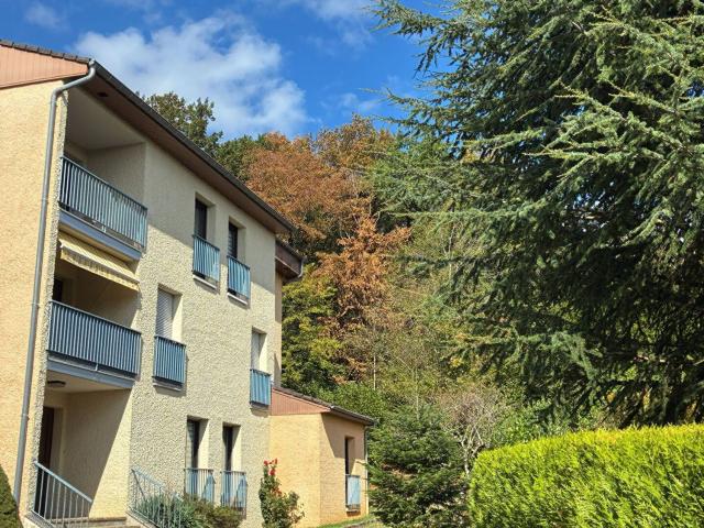 Appartement, Thise