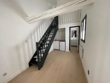 Appartement totalement rénové Centre ville