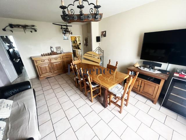 Appartement Toulon Ouest de type T4 avec une place de parking privative