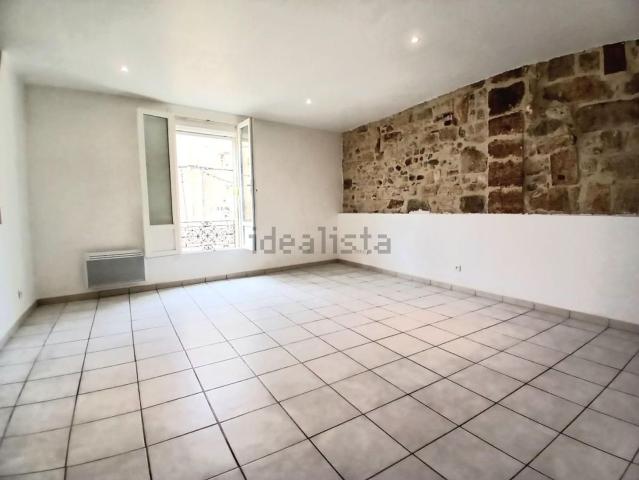 Appartement, Tourbes