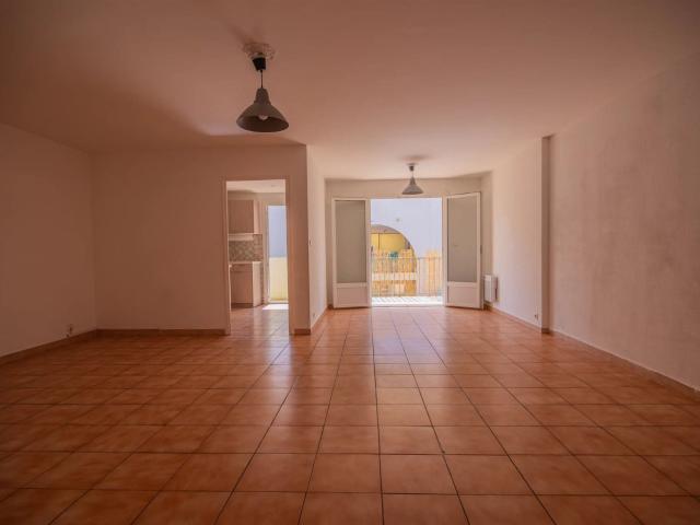 Appartement trois chambres, garage, tout à pied 89m² Draguignan