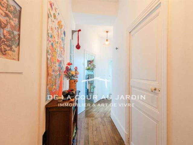 Appartement traversant aux volumes généreux
