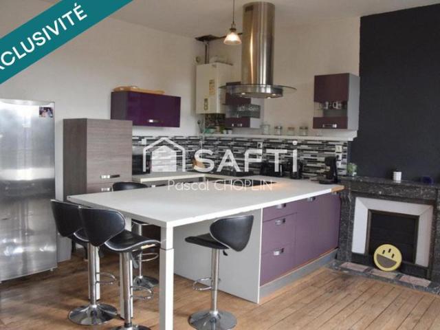 Appartement traversant avec cachet à proximité de toutes les commodités