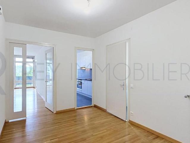 Appartement traversant avec terrasse