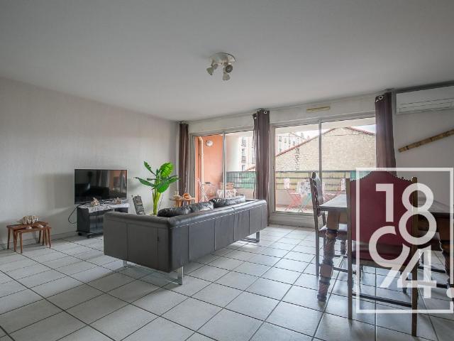 Appartement traversant de type 3 de 80m2 avec 2 terrasses