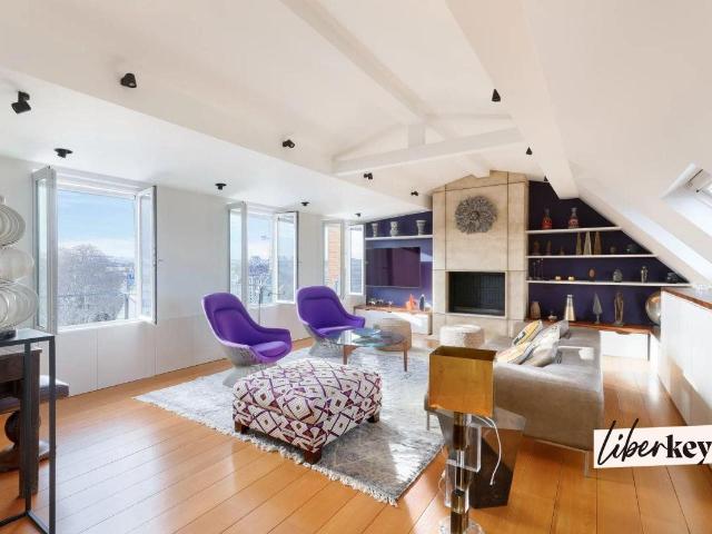 Appartement traversant d'exception de 90 m² sans vis à vis. 89m² Paris 7ème