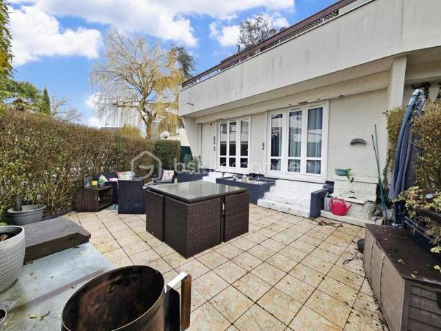 Appartement traversant F5 90m² DPE D Jardin Terrasse SUD 4 chambres possible parking