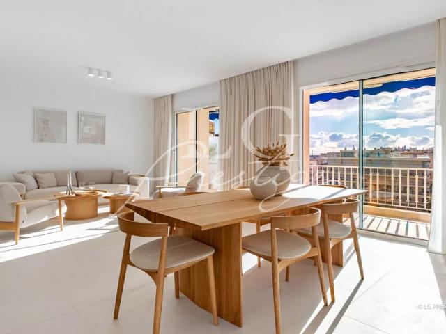 Appartement Traversant Rénové – Élégance et Vue Panoramique. 110m² Cannes