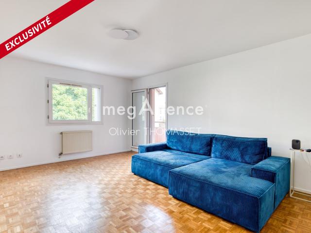 Appartement traversant, 3 chambres, balcon