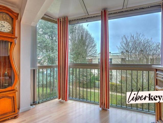 Appartement traversant 3 pièces de 65m² | square Reliance au Chesnay