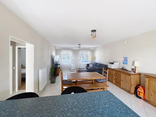Appartement Traversant 3 pièces 77m2