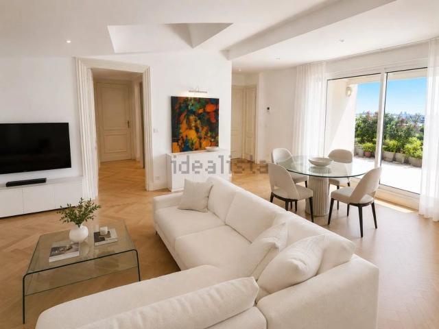 Appartement, Triangle d&apos Or, Paris
