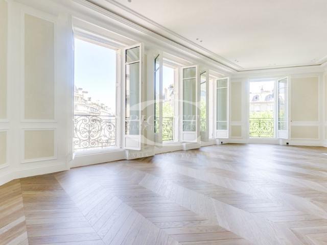 Appartement • Triangle d'Or