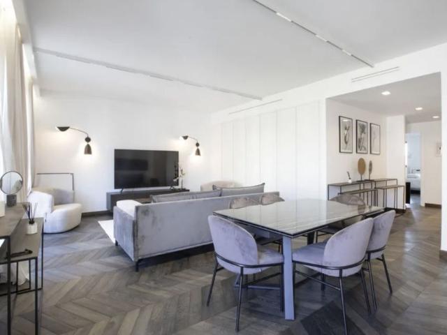 Appartement • Triangle d'Or