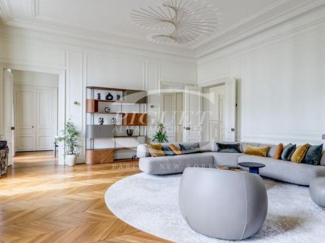 Appartement • Triangle d'Or