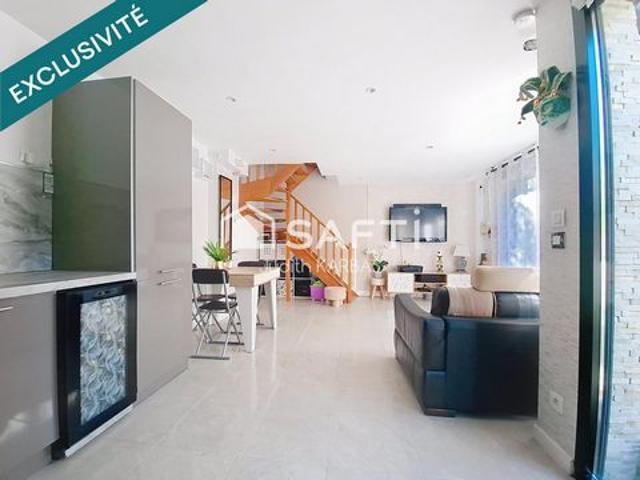 Appartement triplex avec exterieurs