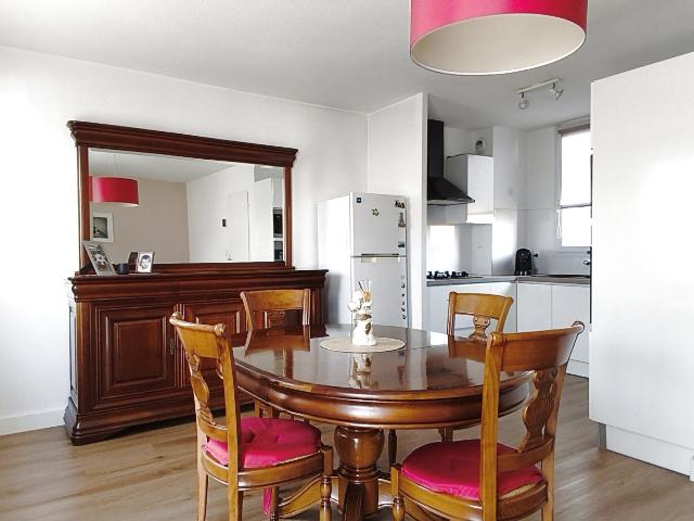 Appartement triplex à Bourg de Péage avec garage