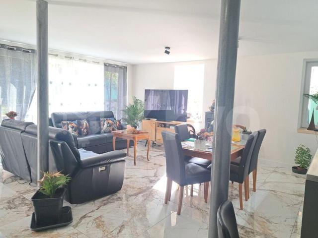 APPARTEMENT TRIPLEX 5.5 PIECES 150 M2 AVEC TERRASSE
