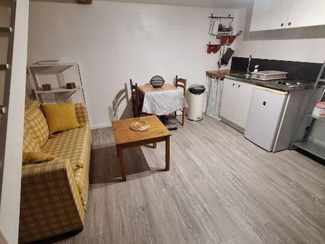 APPARTEMENT TYPE MAISON INDÉPENDANTE