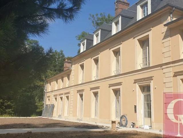 APPARTEMENT TYPE F4 ET JARDIN D'ENV.249M2 2 PLACES DE STATIONNEMENT FRAIS DE NOTAIRE REDUITS