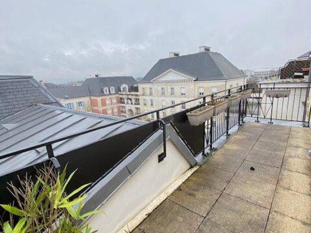 Appartement type F5 Meublé de 101,71m² à louer à SERRIS