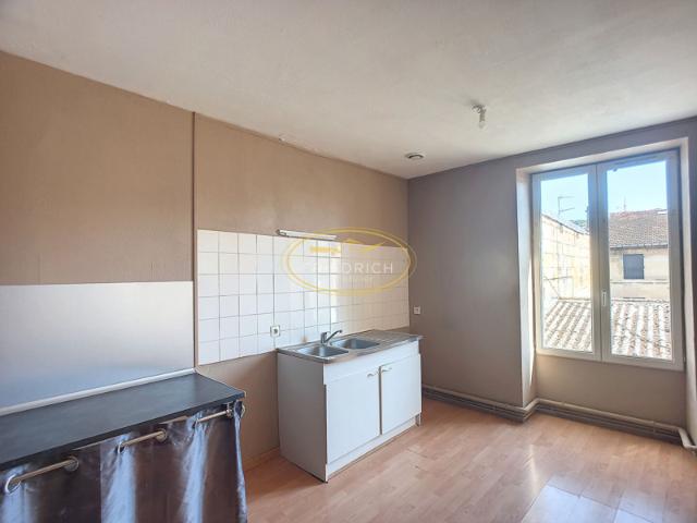 APPARTEMENT TYPE F3 AU COEUR DU CENTRE