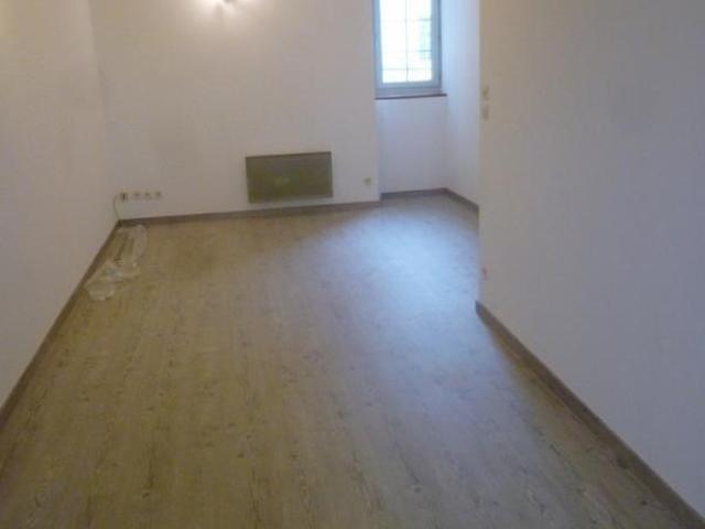 Appartement Type III ancien Rénové