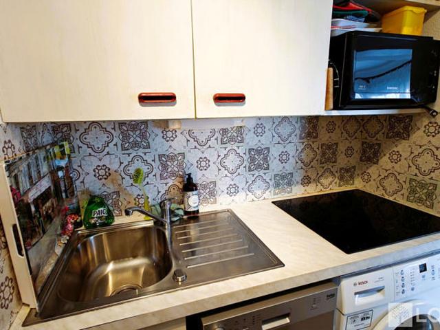 APPARTEMENT TYPE 2 + CAVE EMBRUN 2 pièces