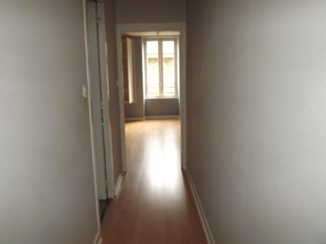 APPARTEMENT TYPE 2 CENTRE VILLE